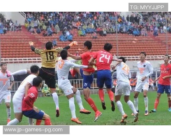 青运会足球预赛激战正酣各路球队争夺晋级名额展现青春风采